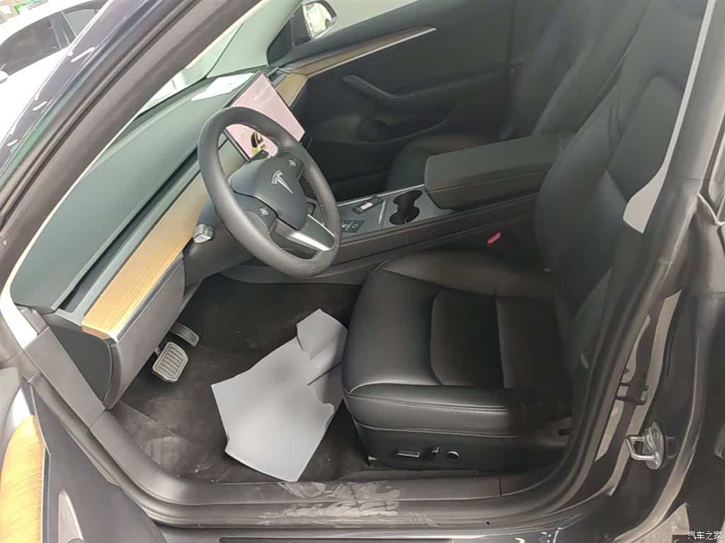 Tesla Model 3, 2021 15