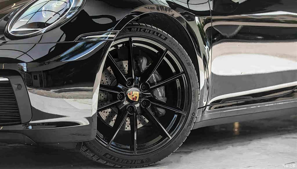 Porsche 911, 2024 10
