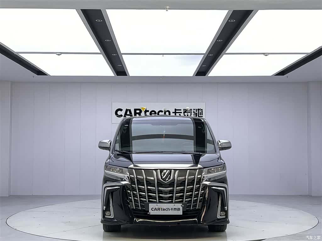 Toyota Alphard, 2018 3