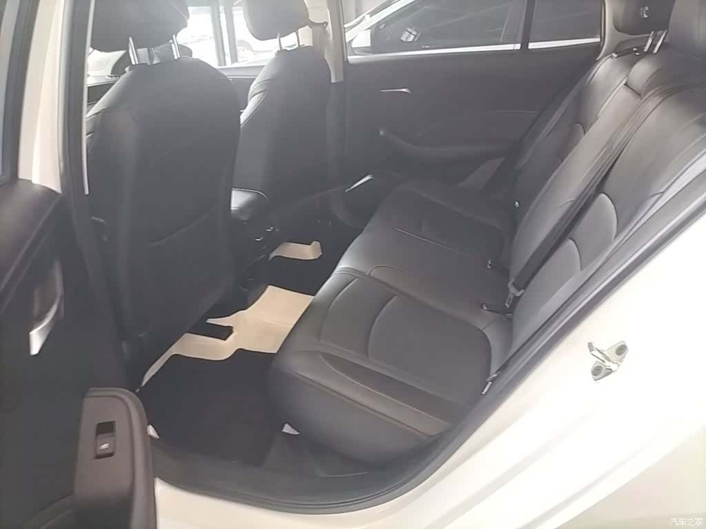 Roewe i5, 2025 17