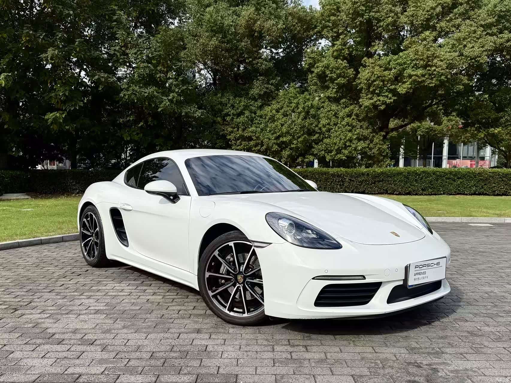 Porsche Cayman, 2021 1