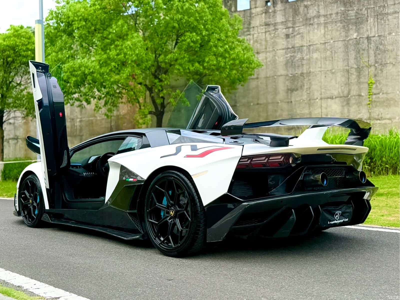 Lamborghini Aventador, 2012 24