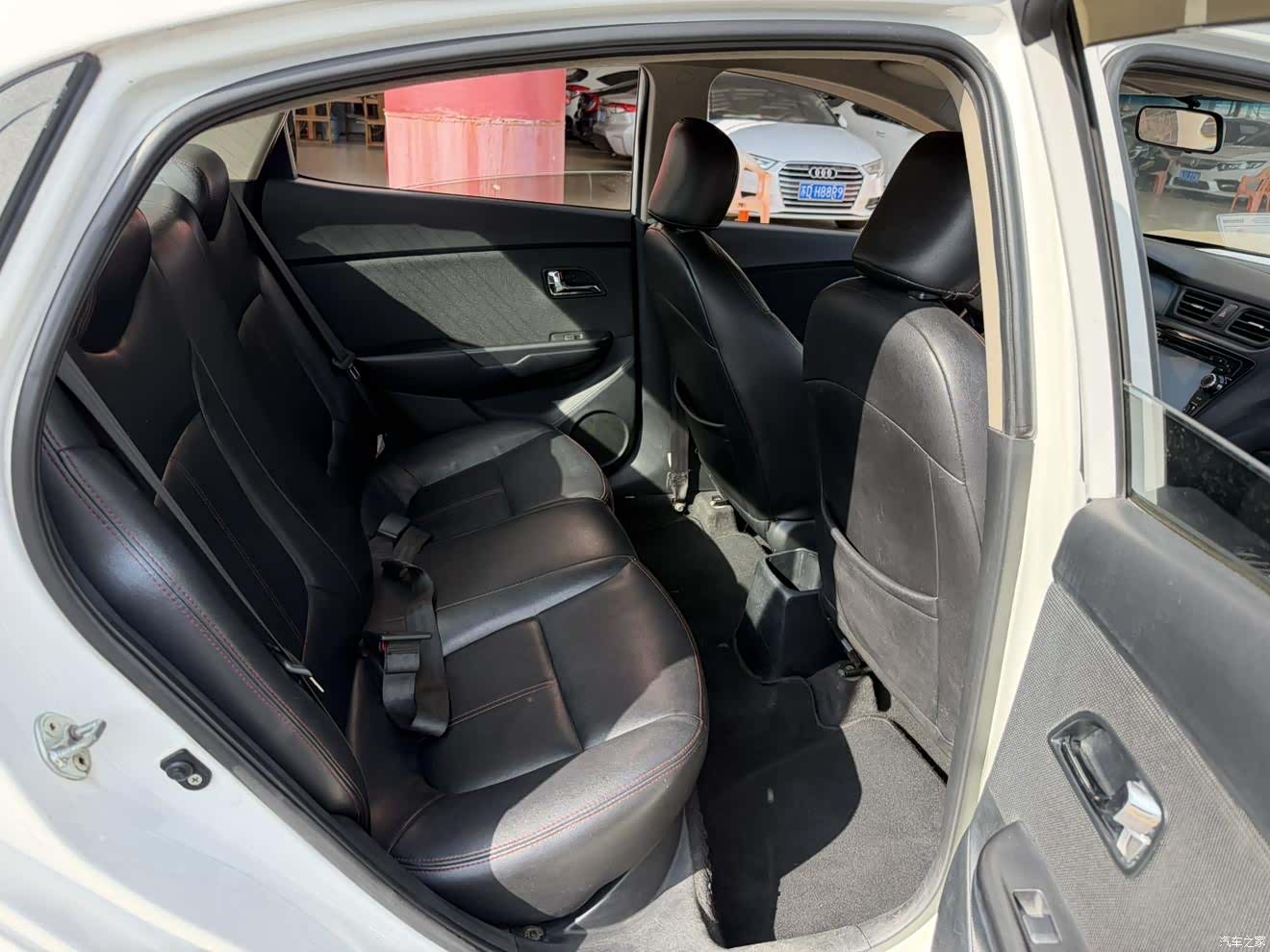 Kia K2, 2013 15