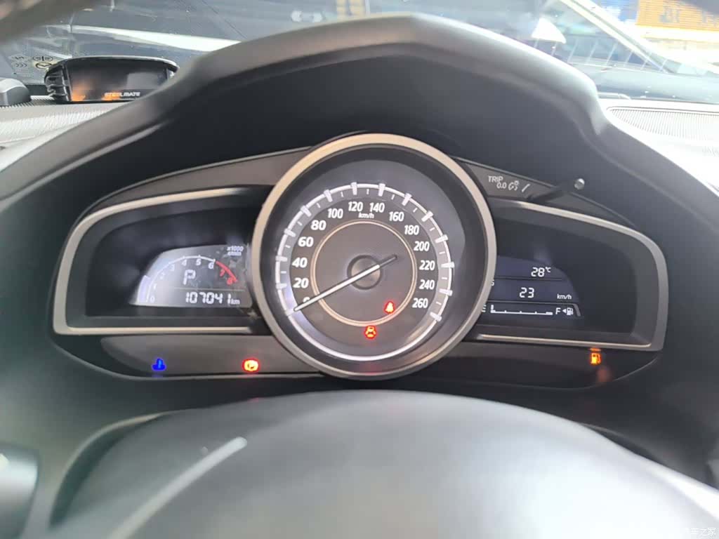 Mazda CX-4, 2017 12