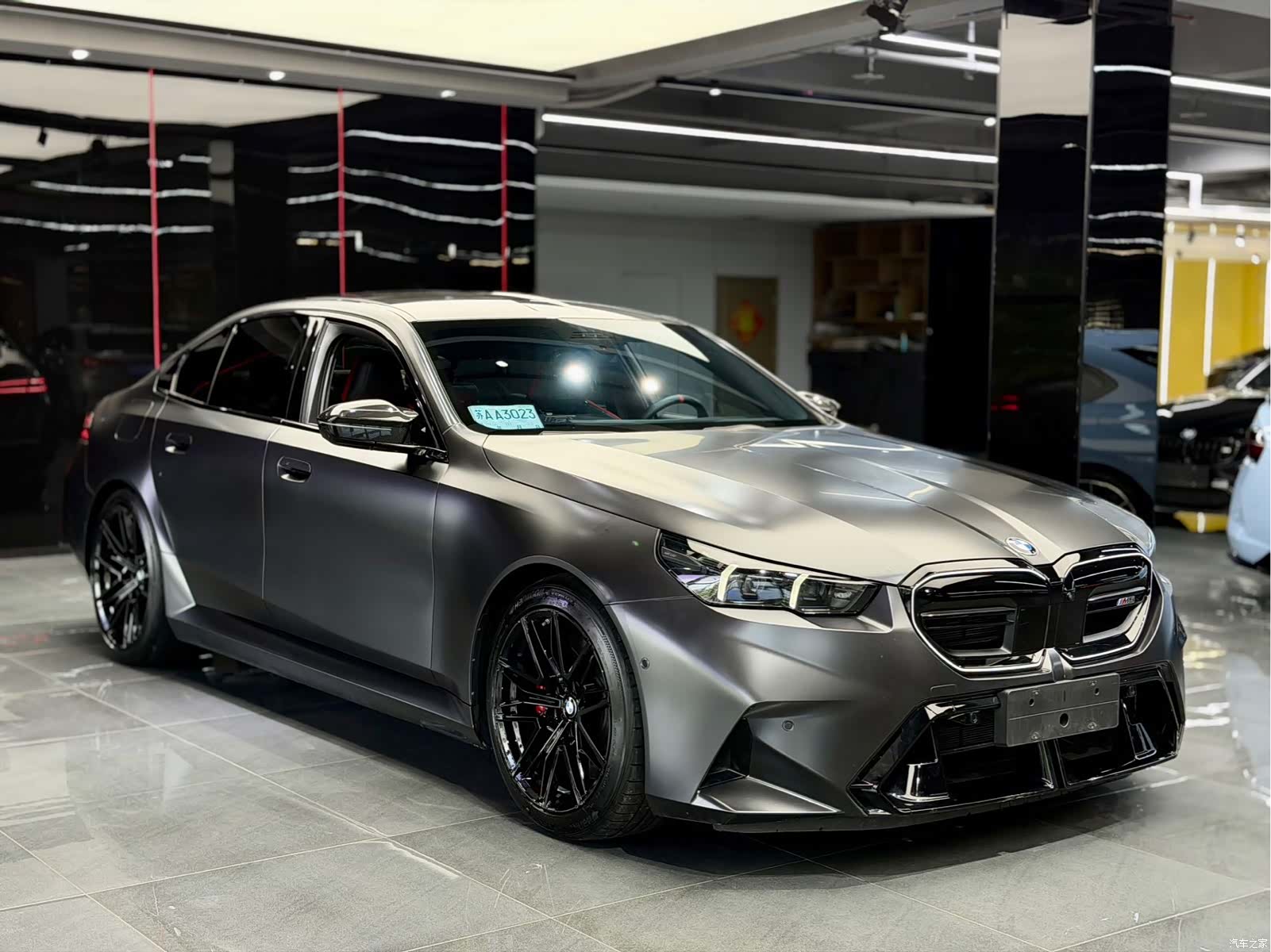 BMW M5, 2025 3