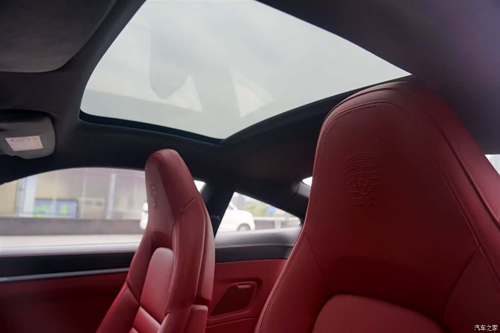 Porsche 911, 2025 16