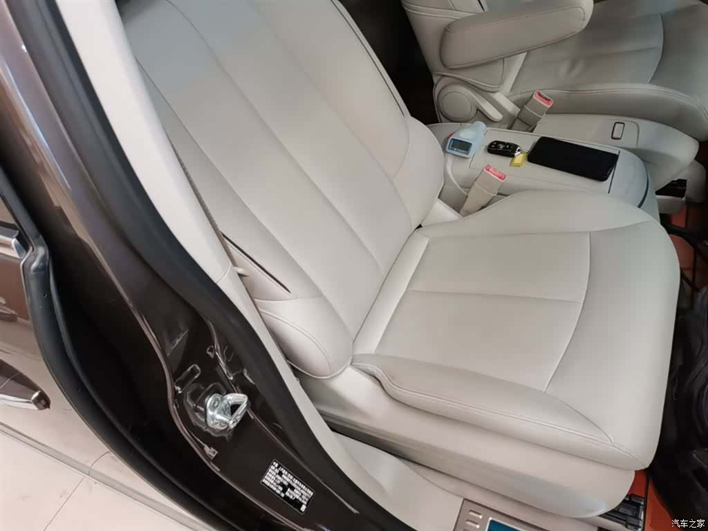 Buick GL8, 2021 25