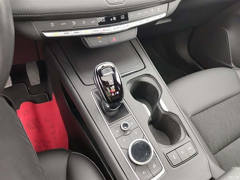 Cadillac XT4, 2023 14