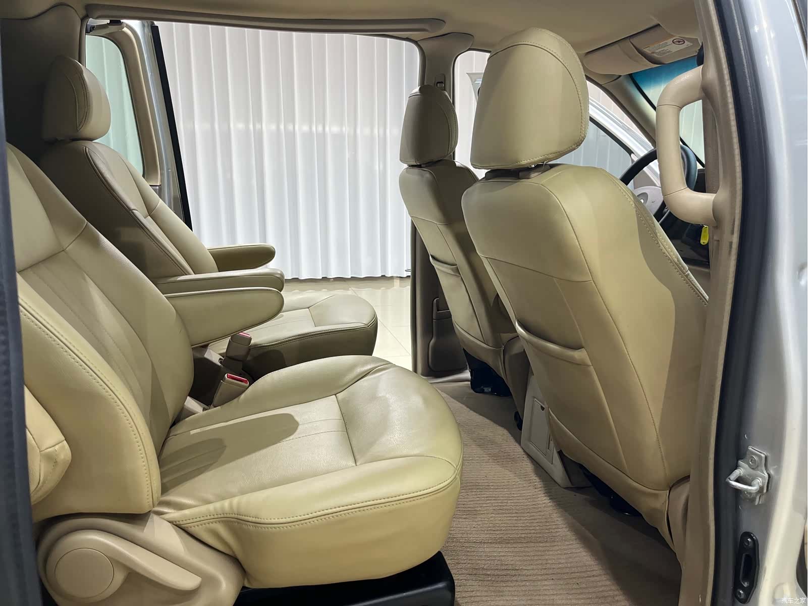 Buick GL8, 2012 11