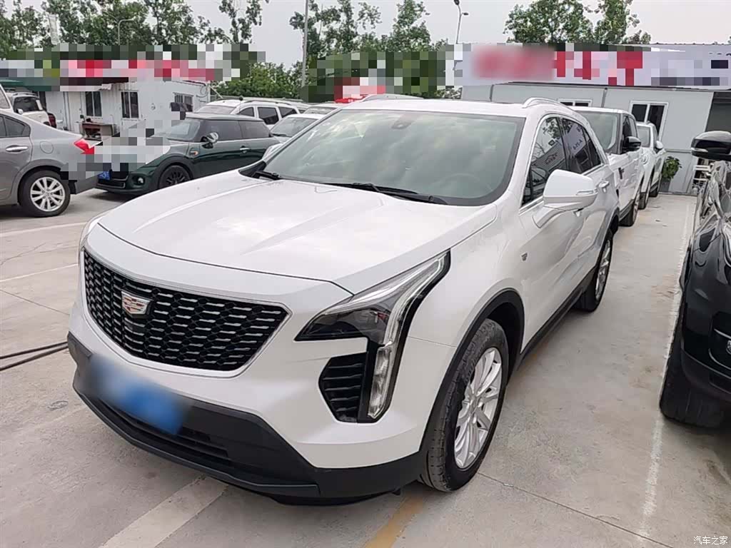 Cadillac XT4, 2023 2