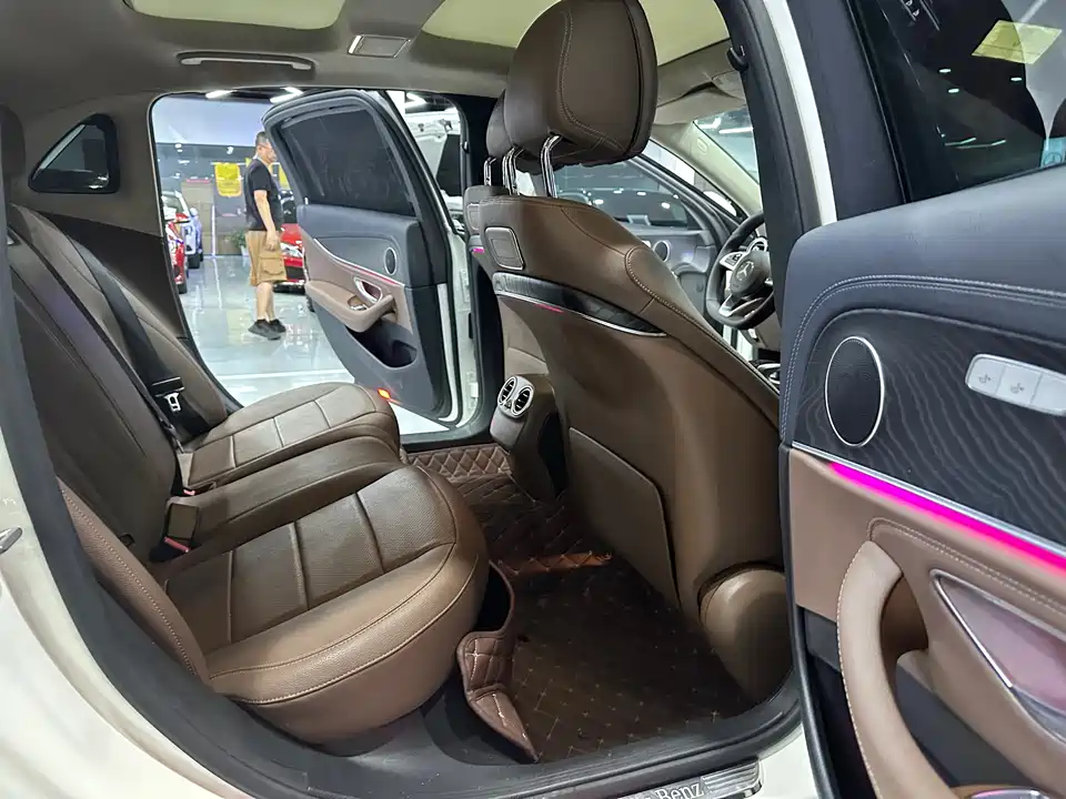Mercedes-Benz E-class Mercedes-Benz E-class