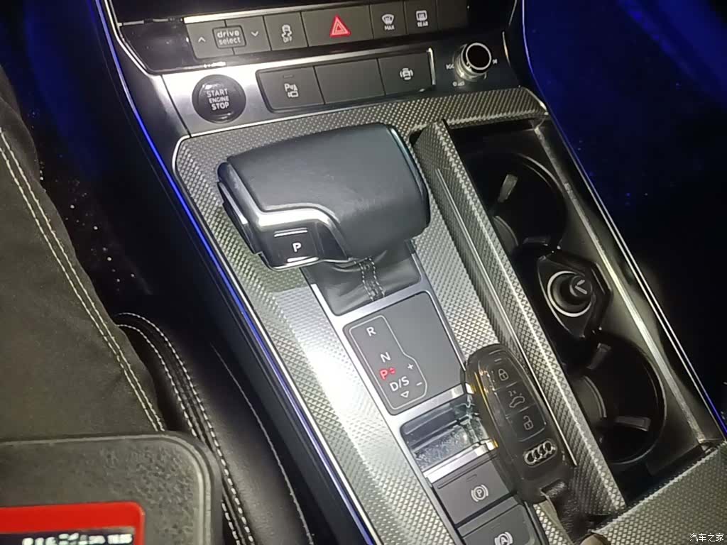 Audi A6L, 2021 14