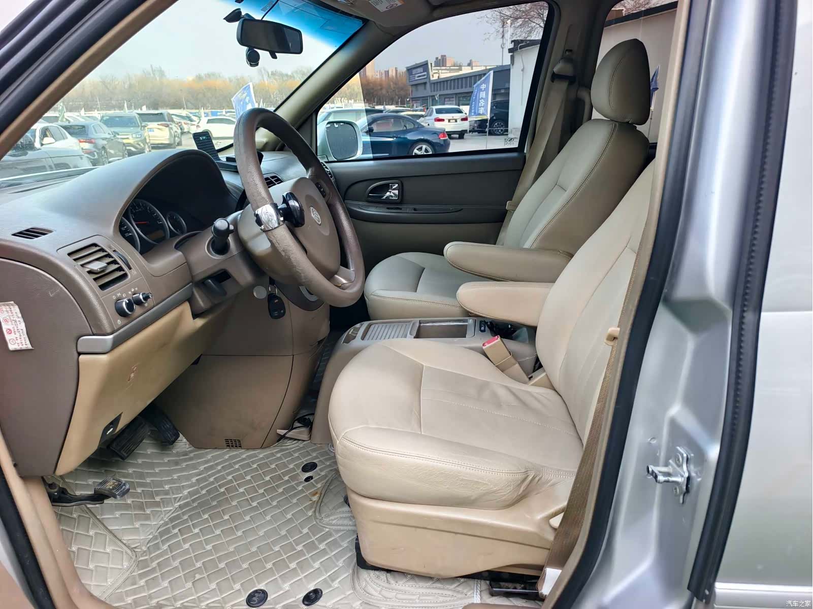 Buick GL8, 2013 11