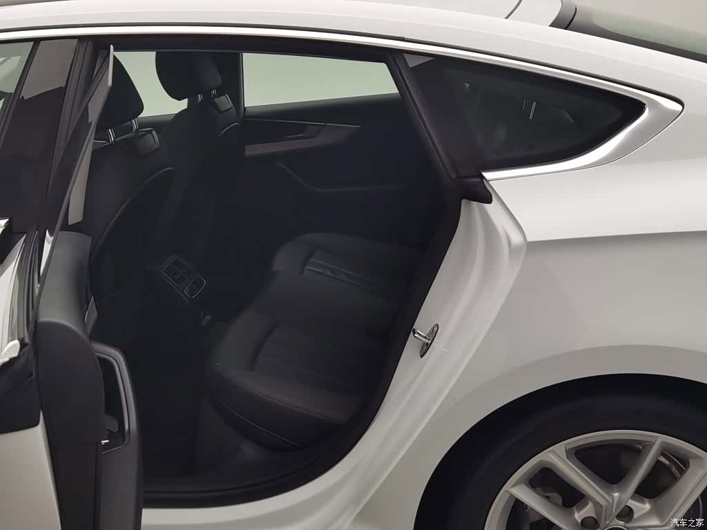 Audi A5, 2021 15
