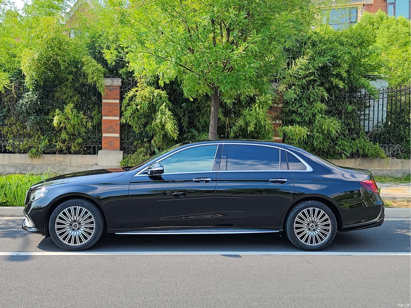 Mercedes-Benz E-Class, 2018 4