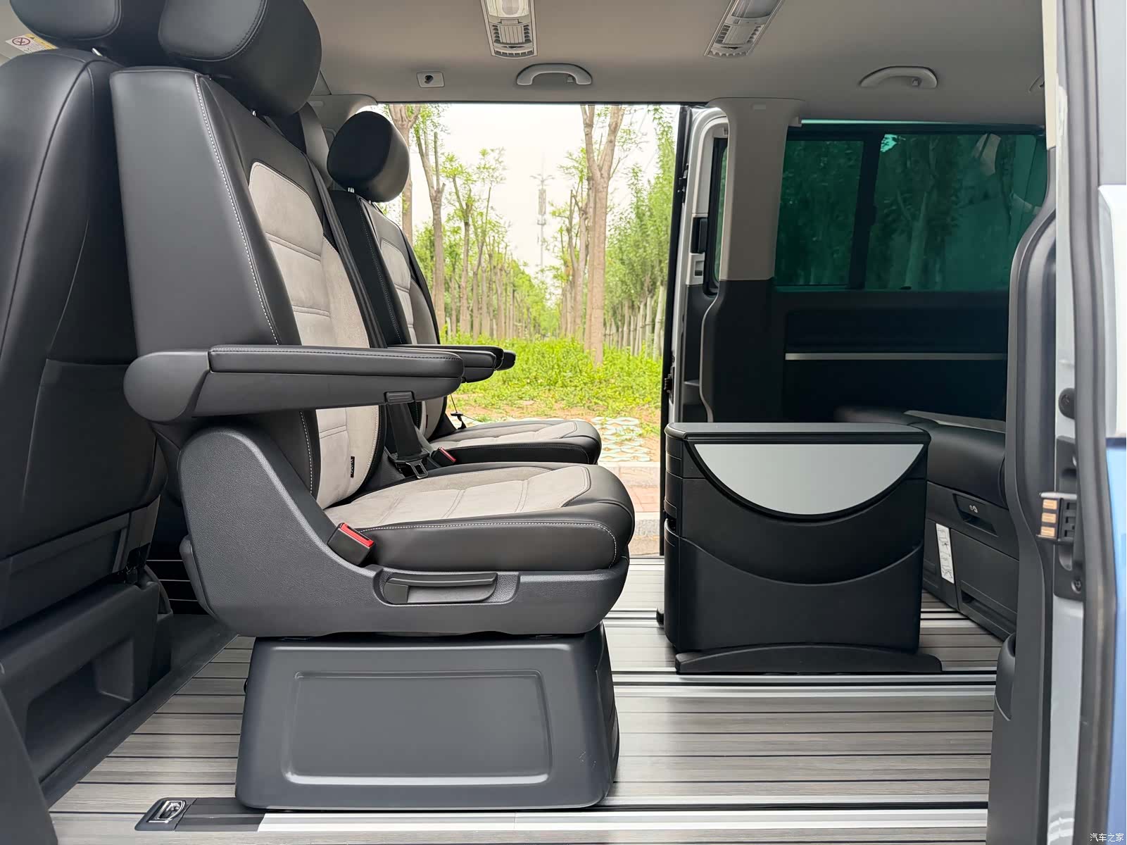 Volkswagen 7, 2019 14