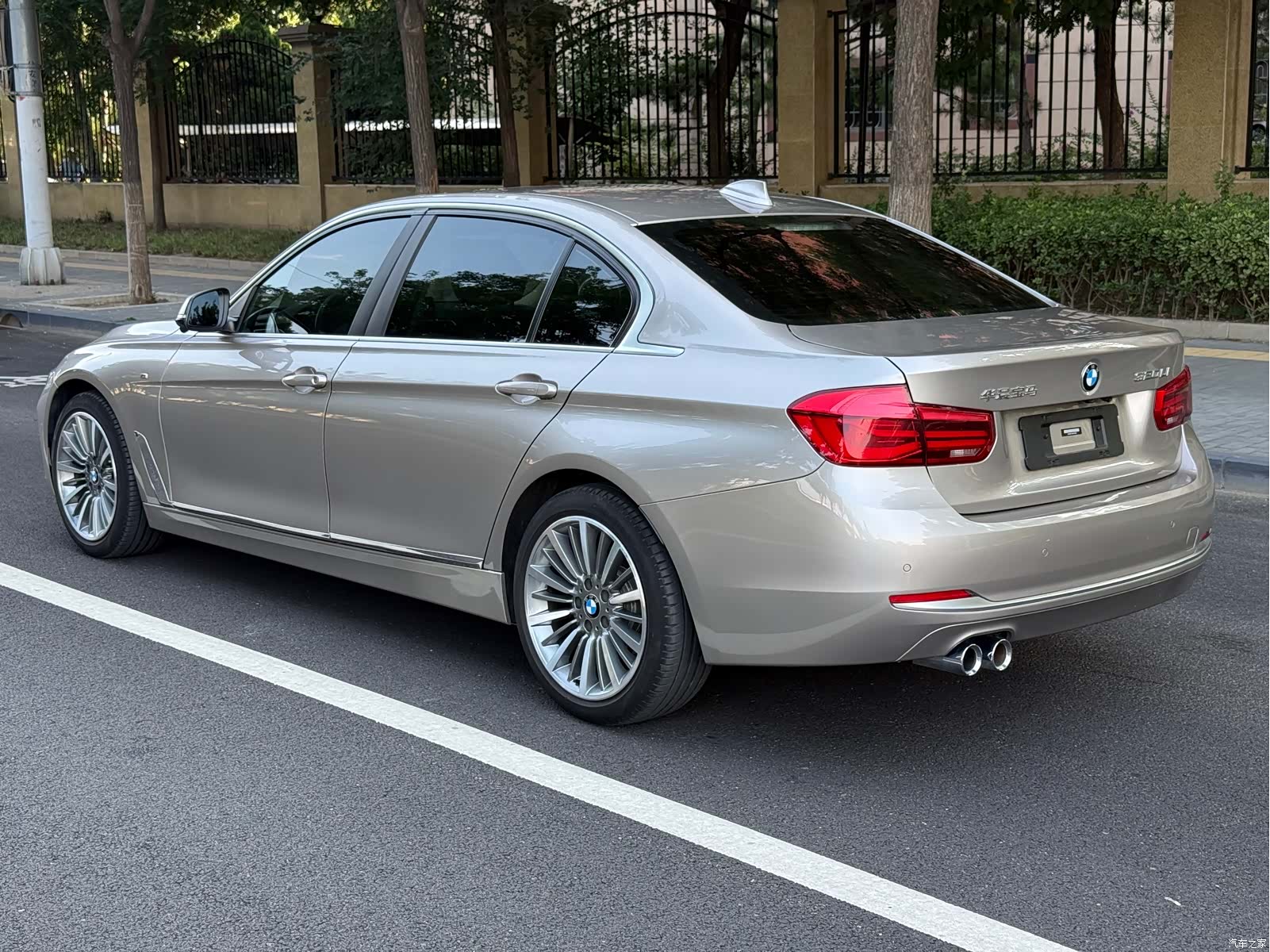 BMW 3 Series, 2019 12