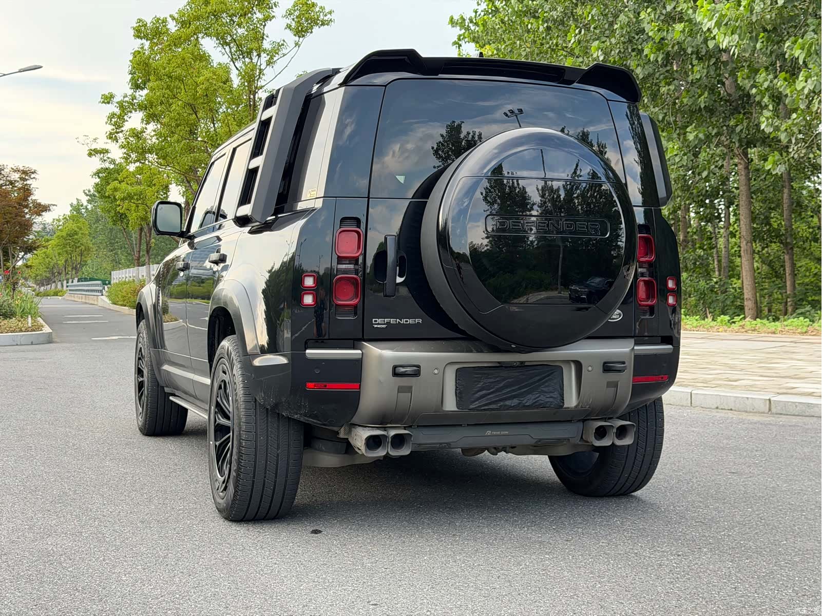 Land Rover Defender, 2022 19