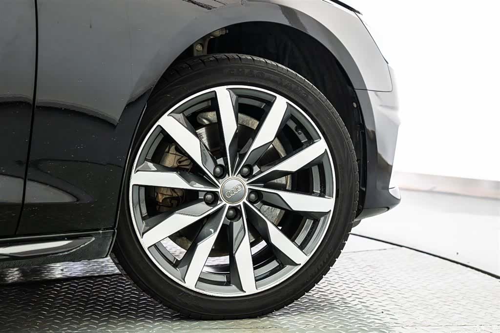 Audi A4, 2021 23