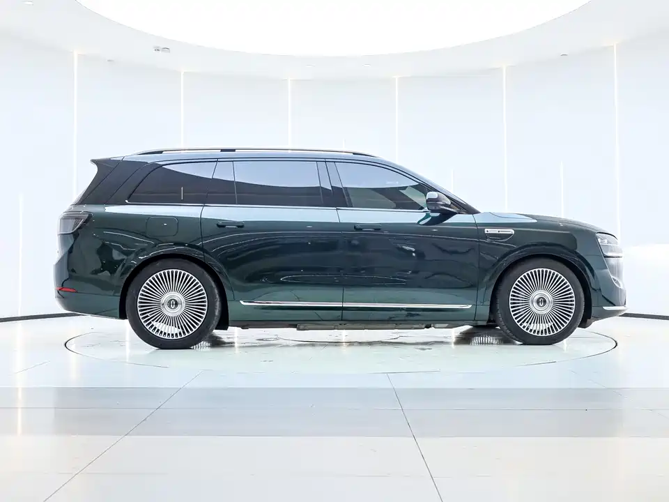 AITO Ask the world M9