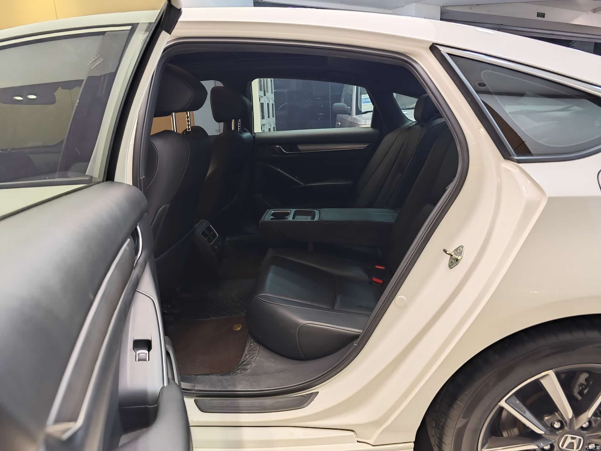 Honda Inspire, 2023 21