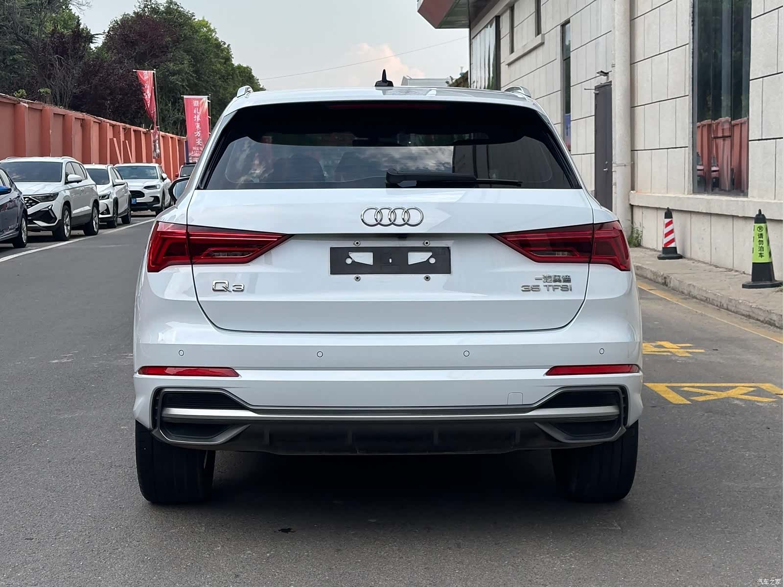 Audi Q3, 2023 все фото