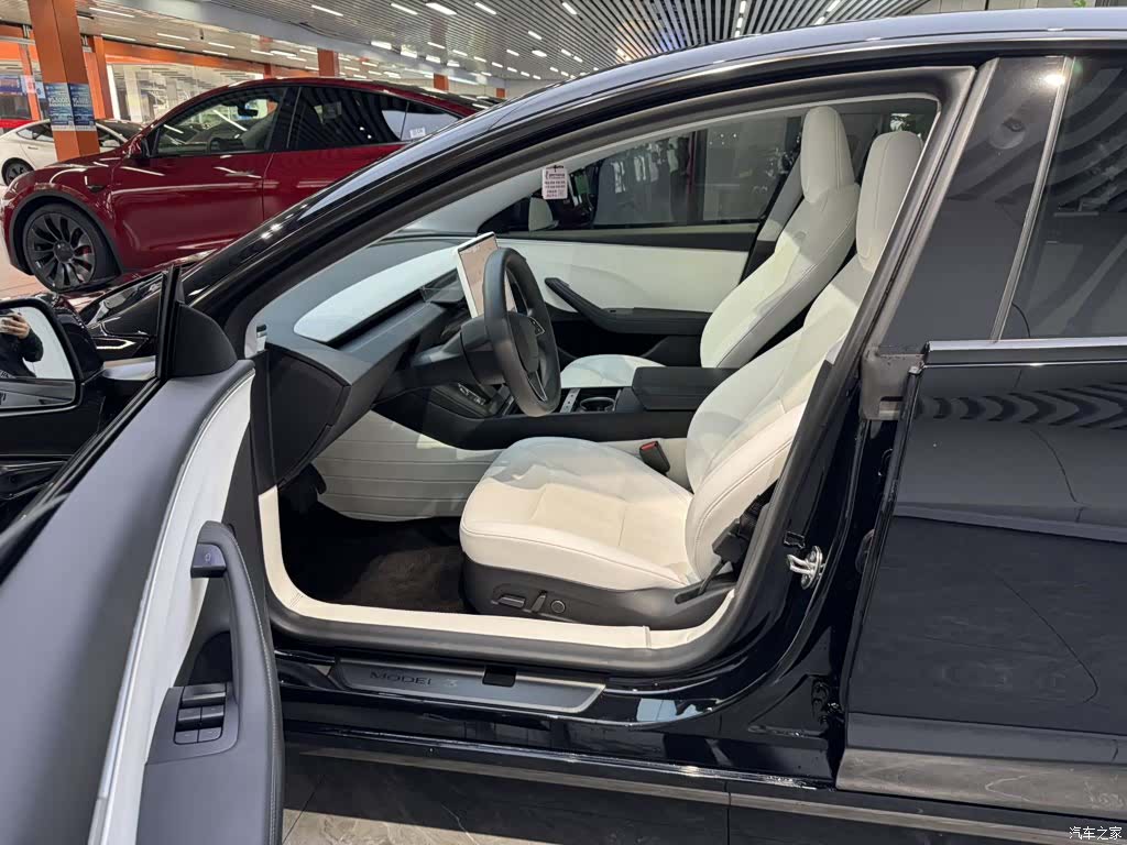 Tesla Model 3, 2024 15
