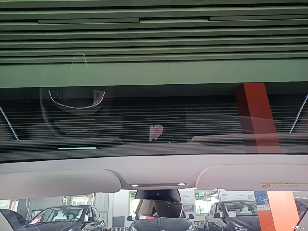 Tesla Model 3, 2024 18