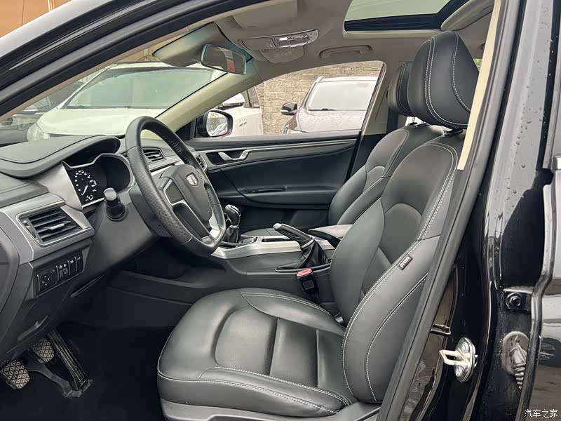 Geely Emgrand, 2019 4