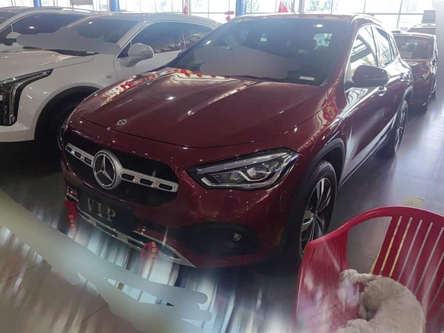 Mercedes-Benz GLA Mercedes-Benz GLA