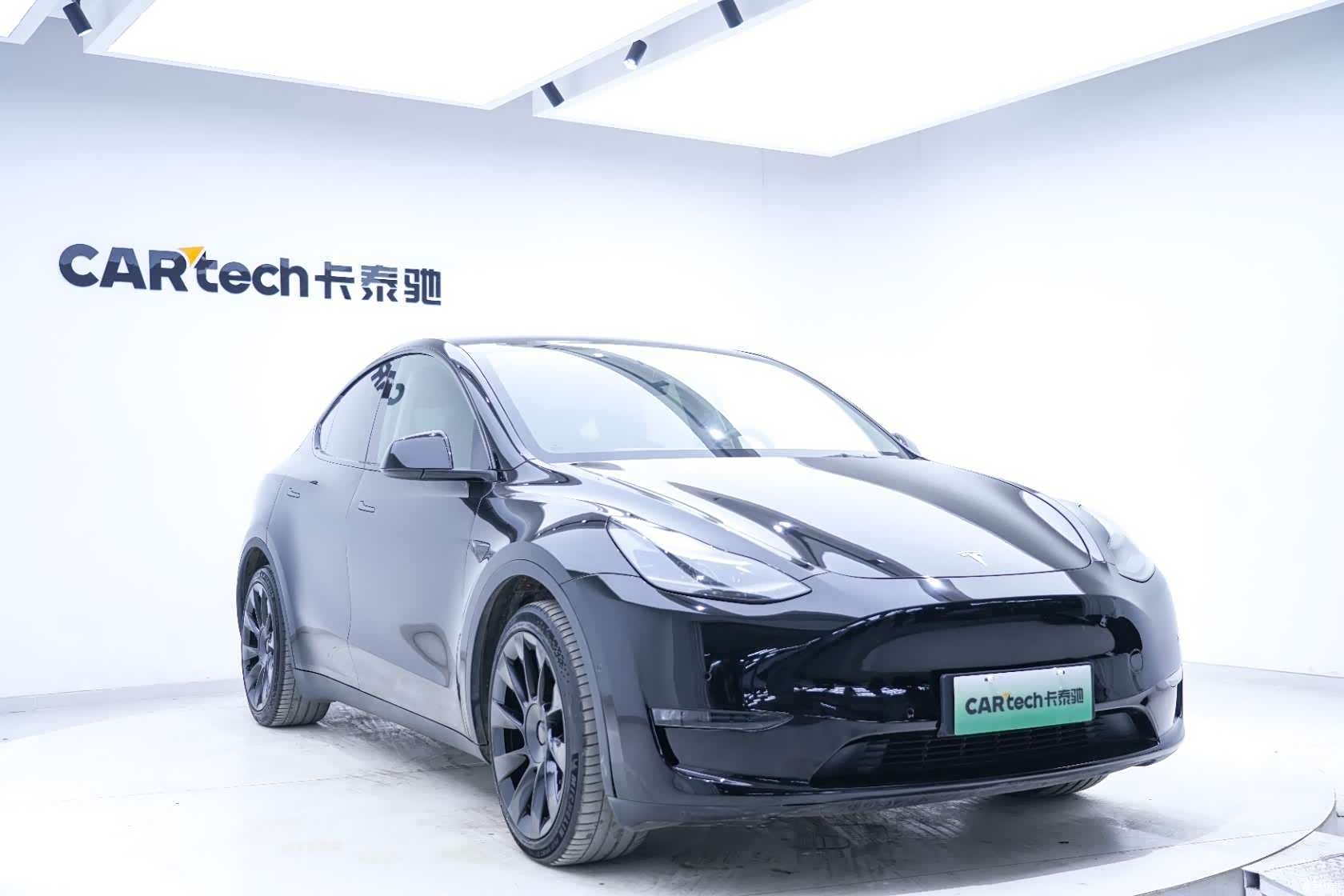 Tesla Model Y, 2022 все фото