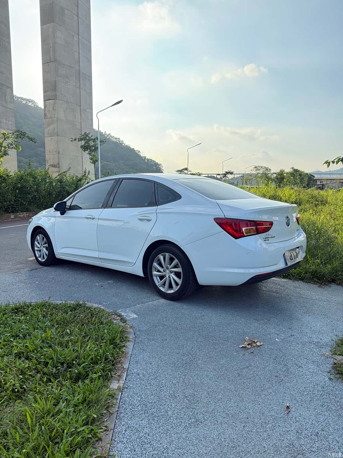 Buick Verano, 2018 4