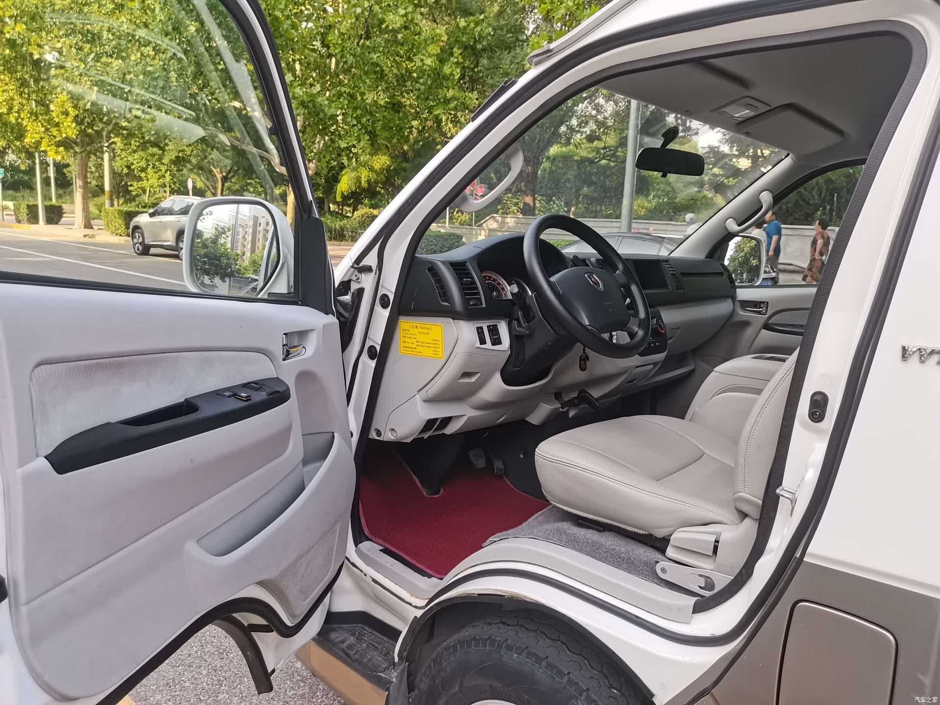 Toyota HiAce, 2017 20