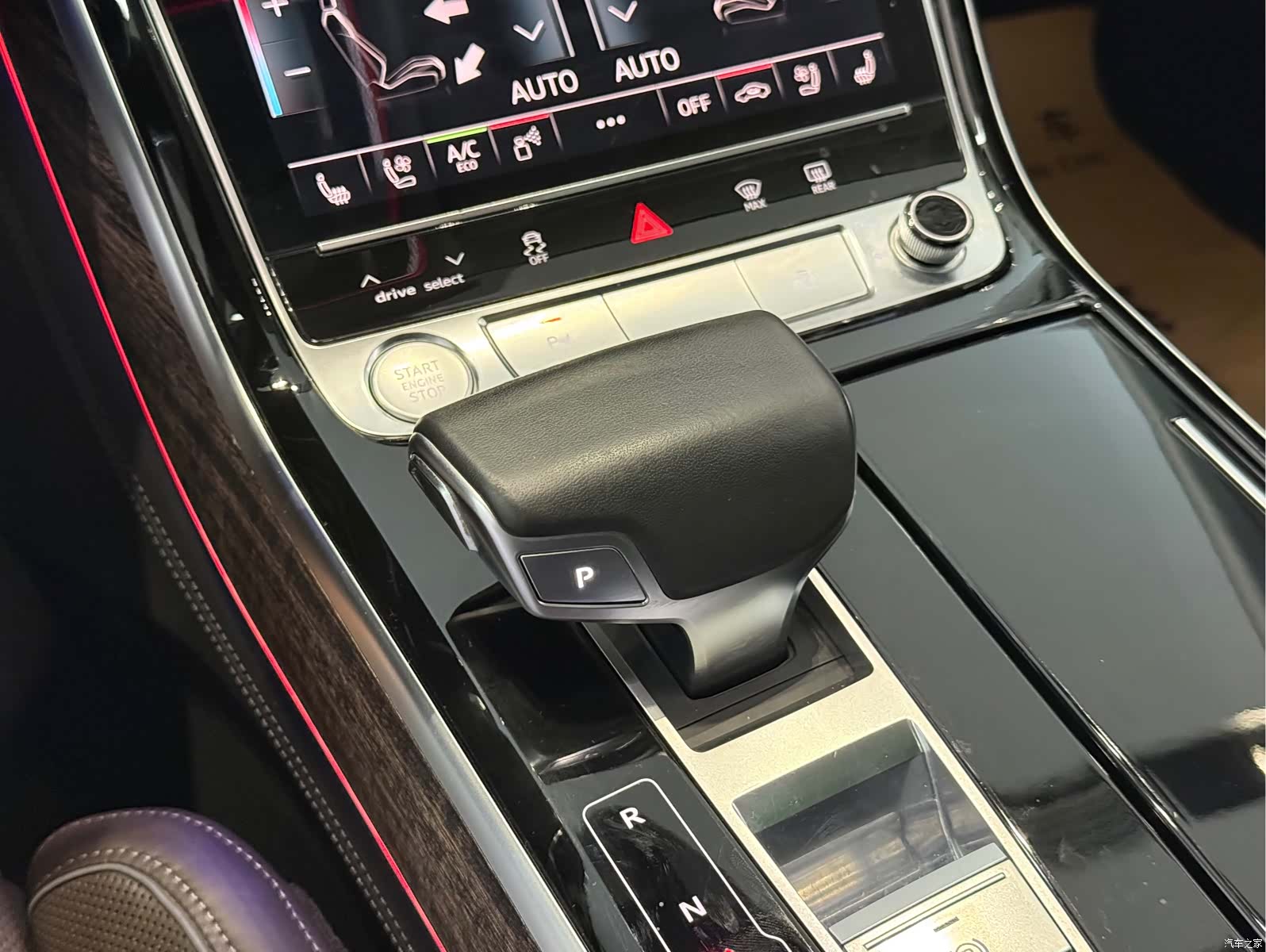 Audi A8L, 2019 9