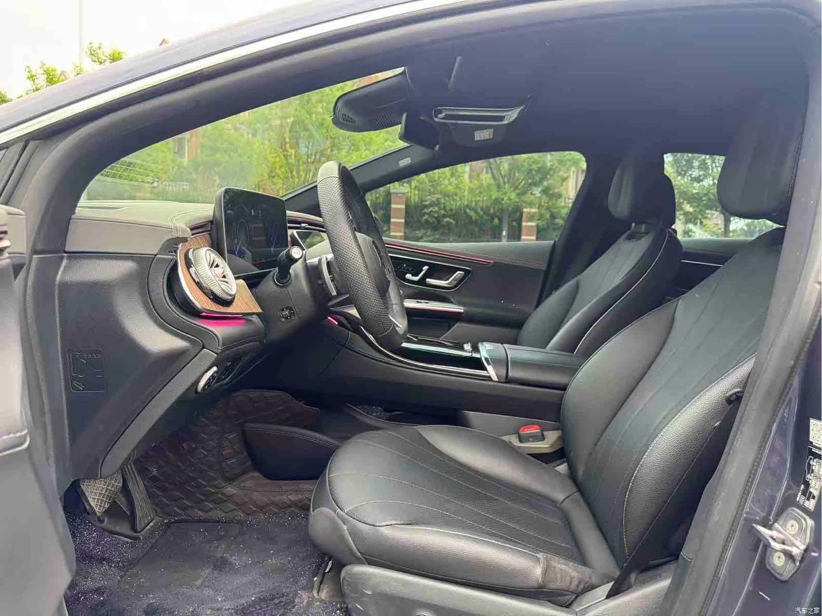 Mercedes-Benz EQE, 2024 4