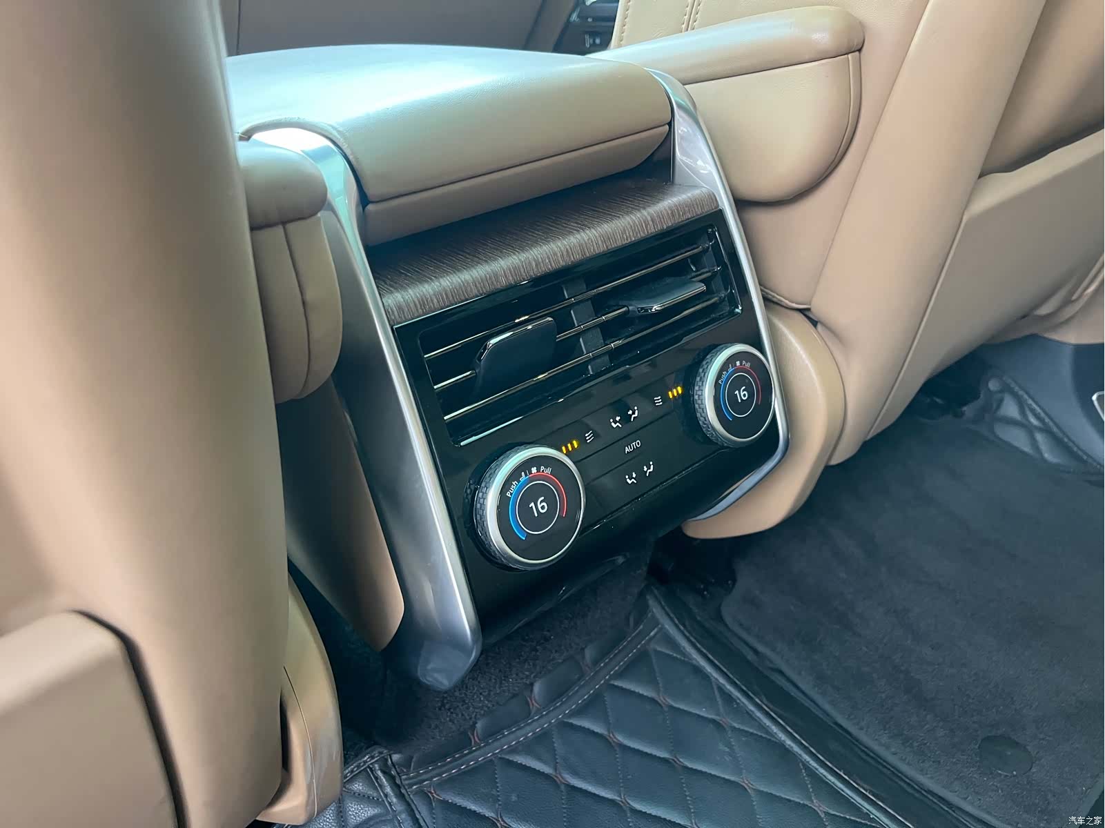Land Rover Range Rover, 2024 15