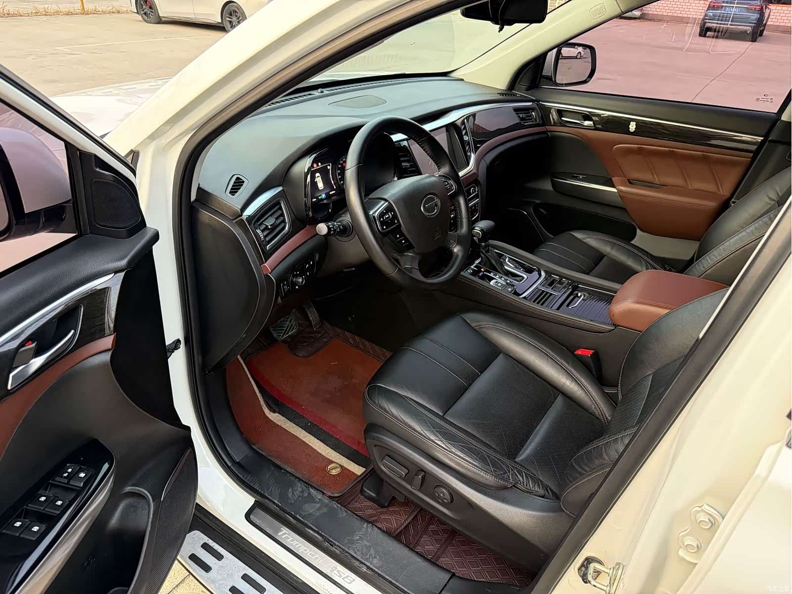 Trumpchi GS8, 2018 13