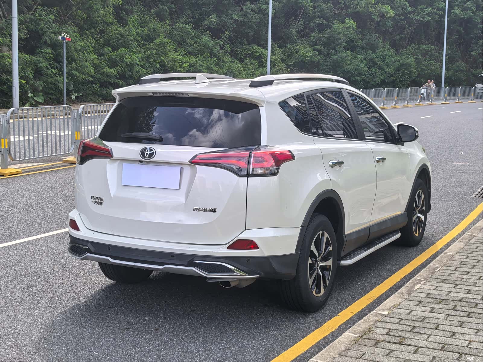 Toyota RAV4, 2017 21