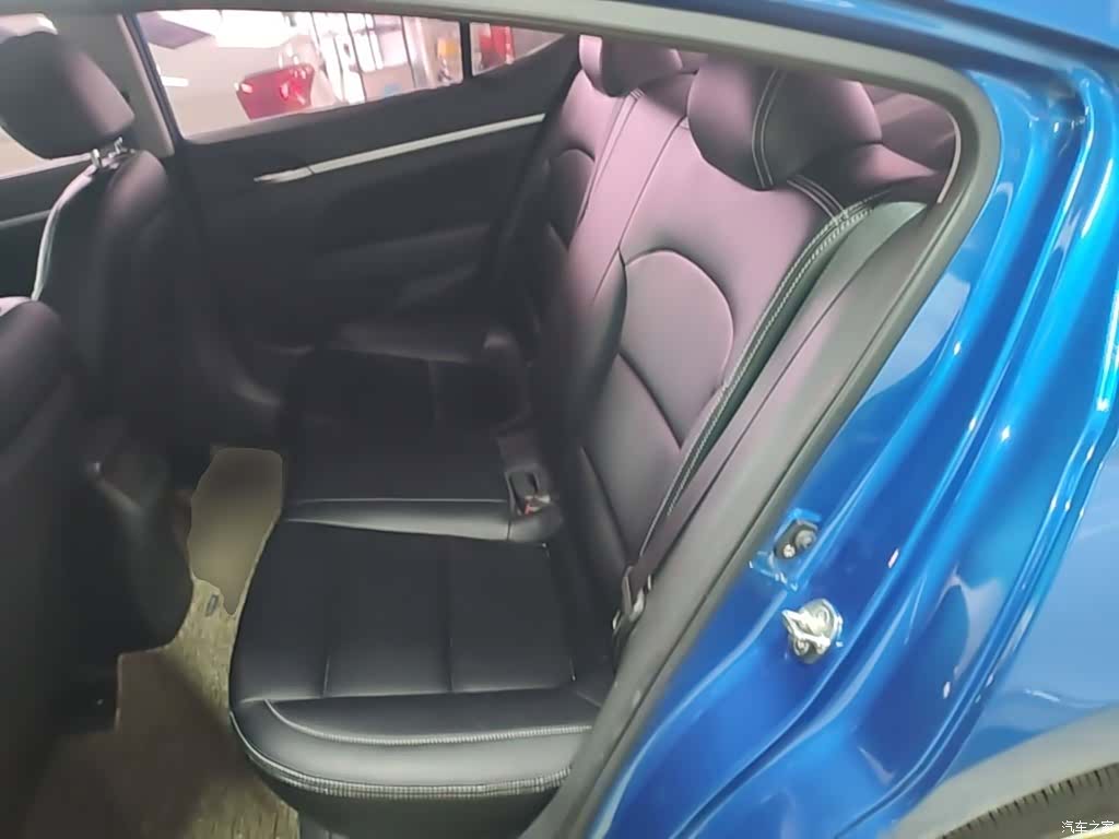 Hyundai 15, 2018 17
