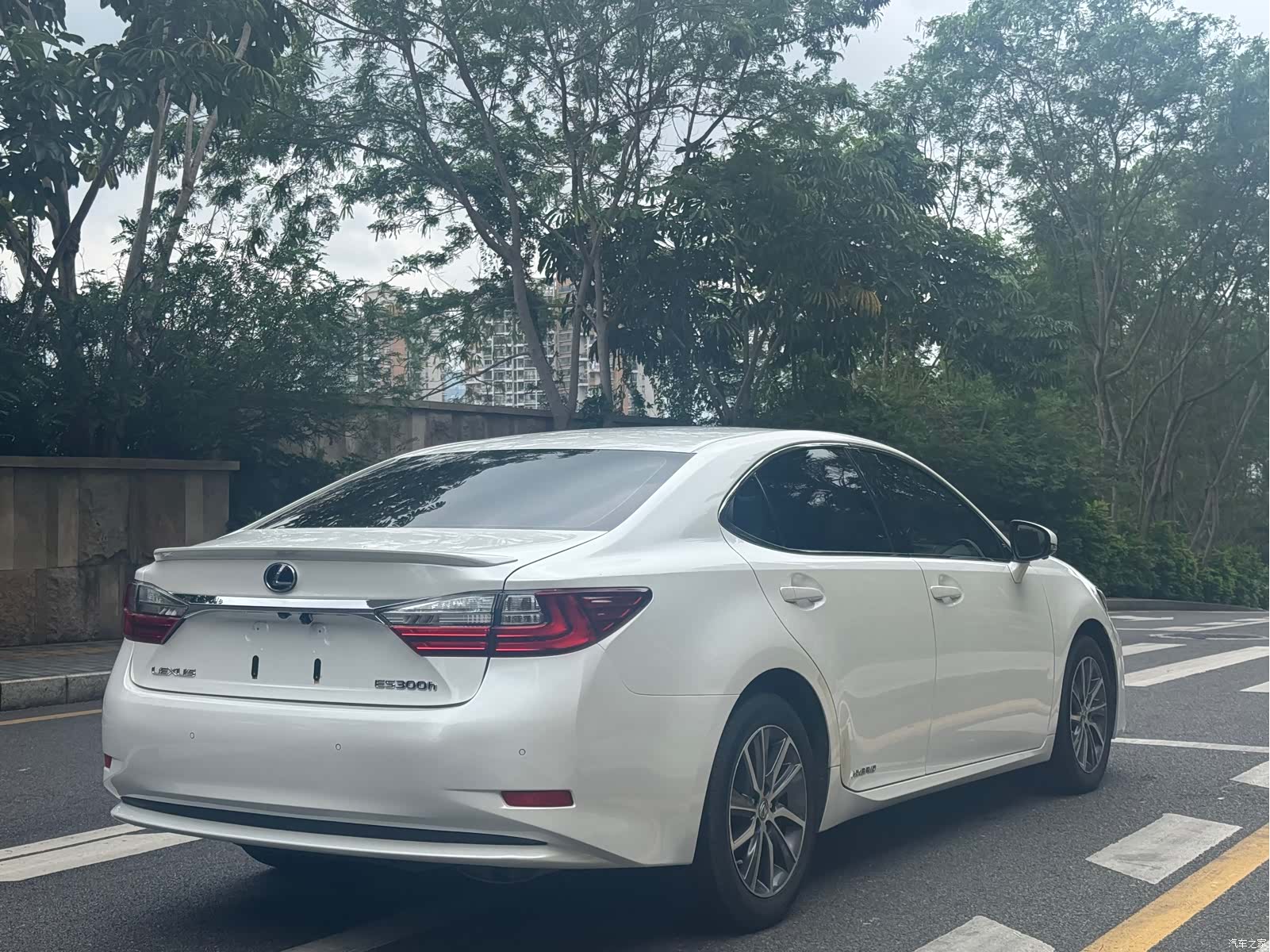 Lexus ES, 2018 7