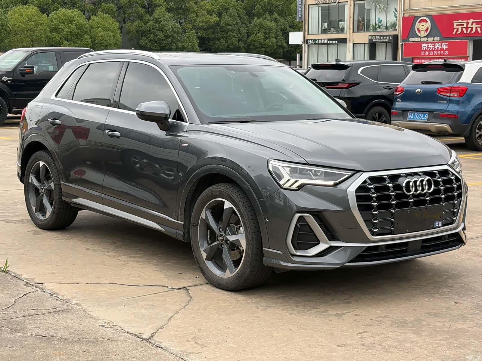 Audi Q3, 2023 3