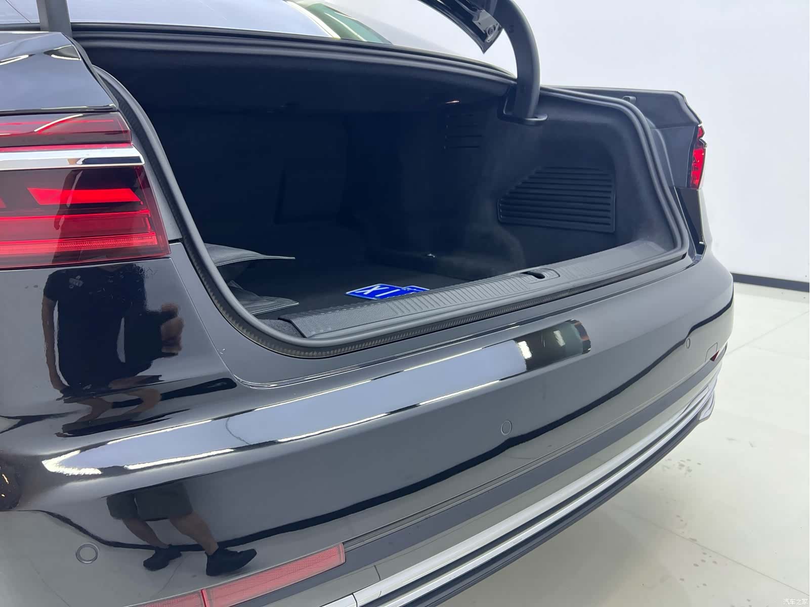 Audi A8L, 2024 24
