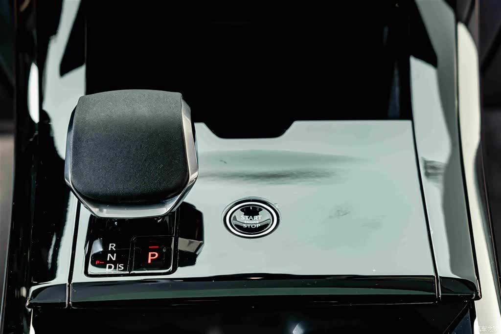 Land Rover Range Rover, 2024 15