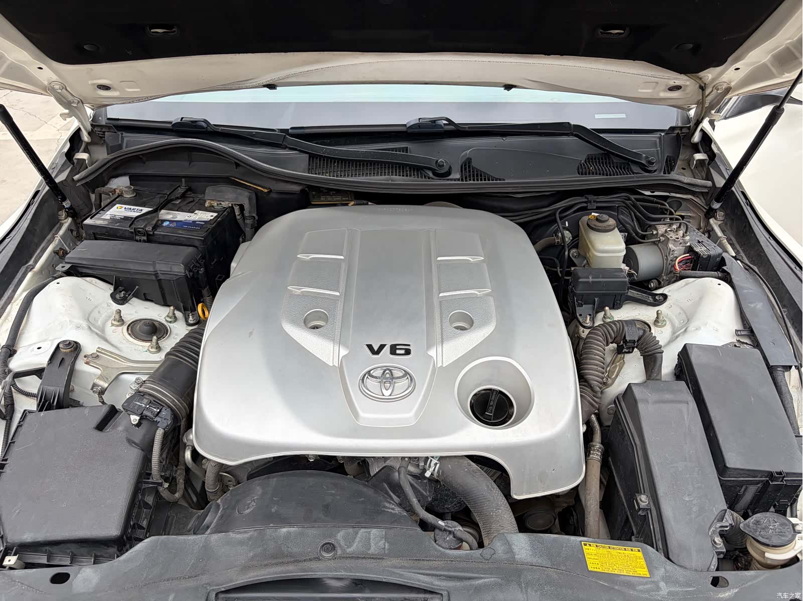 Toyota 2.5V, 2014 15