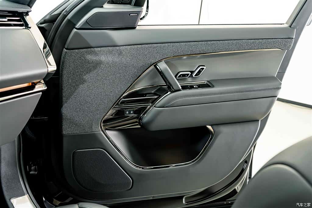 Land Rover Range Rover, 2024 16