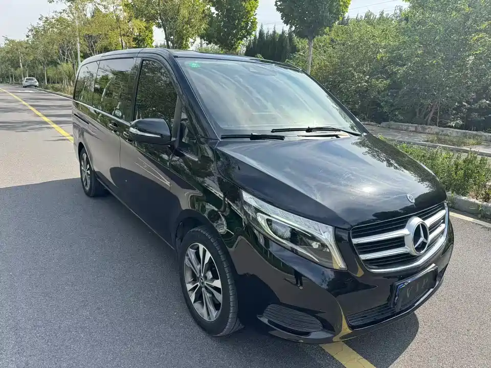 Mercedes-Benz V-class