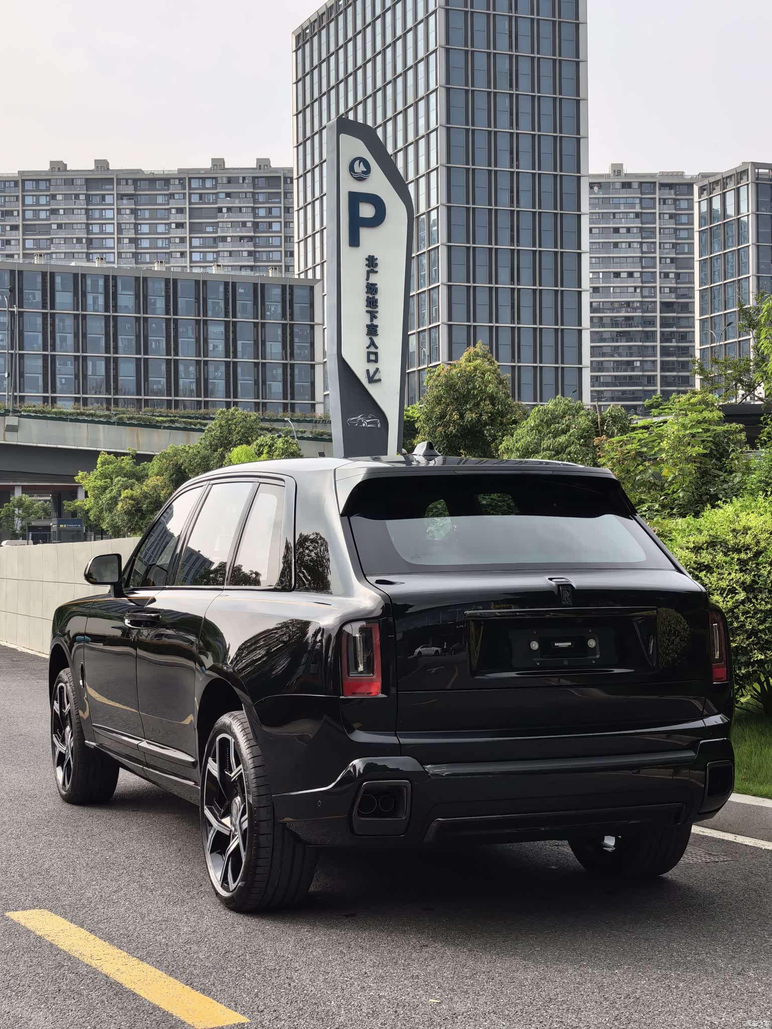 Rolls-Royce Cullinan, 2026 12