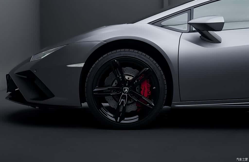 Lamborghini Huracán, 2020 все фото