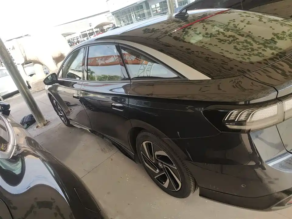 Volkswagen ID.7 VIZZION