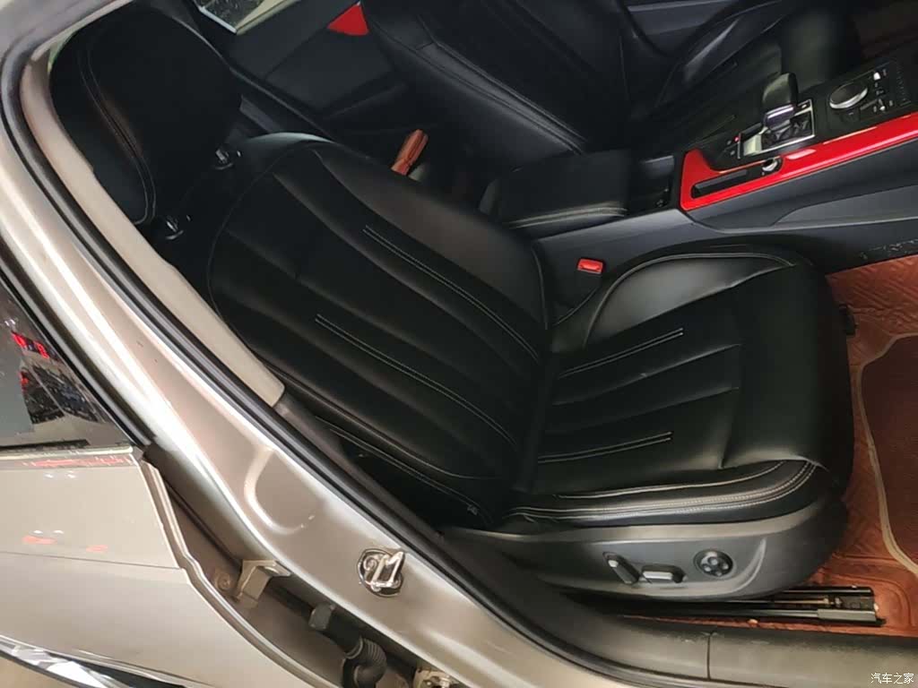 Audi A4L, 2018 25